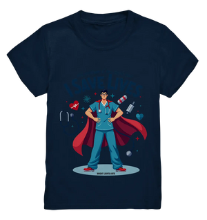 Heldenhafter Gesundheitsversorger im Superheldenstil I SAVE LIVES - Kids Premium Shirt Bright Lights Arts