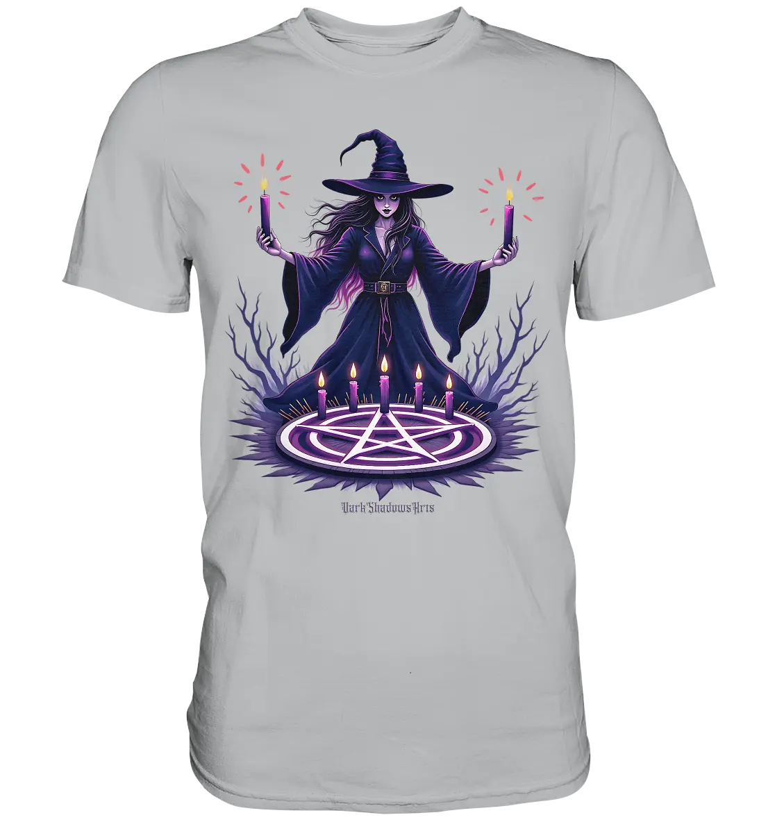 Hexen Illustration mit lila Kerzen und Pentagramm - Premium Shirt Bright Lights Arts