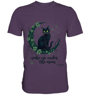 Mystische schwarze Katze auf Mondsichel I wake up under the moon - Premium Shirt Bright Lights Arts