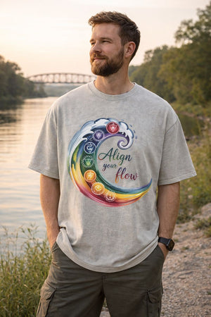 Oversized Shirt mit Align your flow Chakra-Design von Bright Light Arts im entspannten Lifestyle-Look