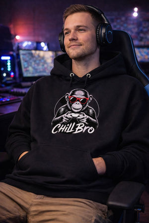 Oversized Hoodie mit CHILL BRO von Bright Light Arts im urbanen Gaming-Lifestyle-Look