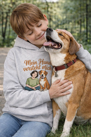Classic Hoodie Kids mit dem Design ‚Mein Hund versteht mich‘ von Bright Light Arts im gemütlichen Alltags-Look