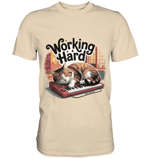 Working Hard – Schlafender Kater auf Tastatur - Premium Shirt - Bright Lights Arts