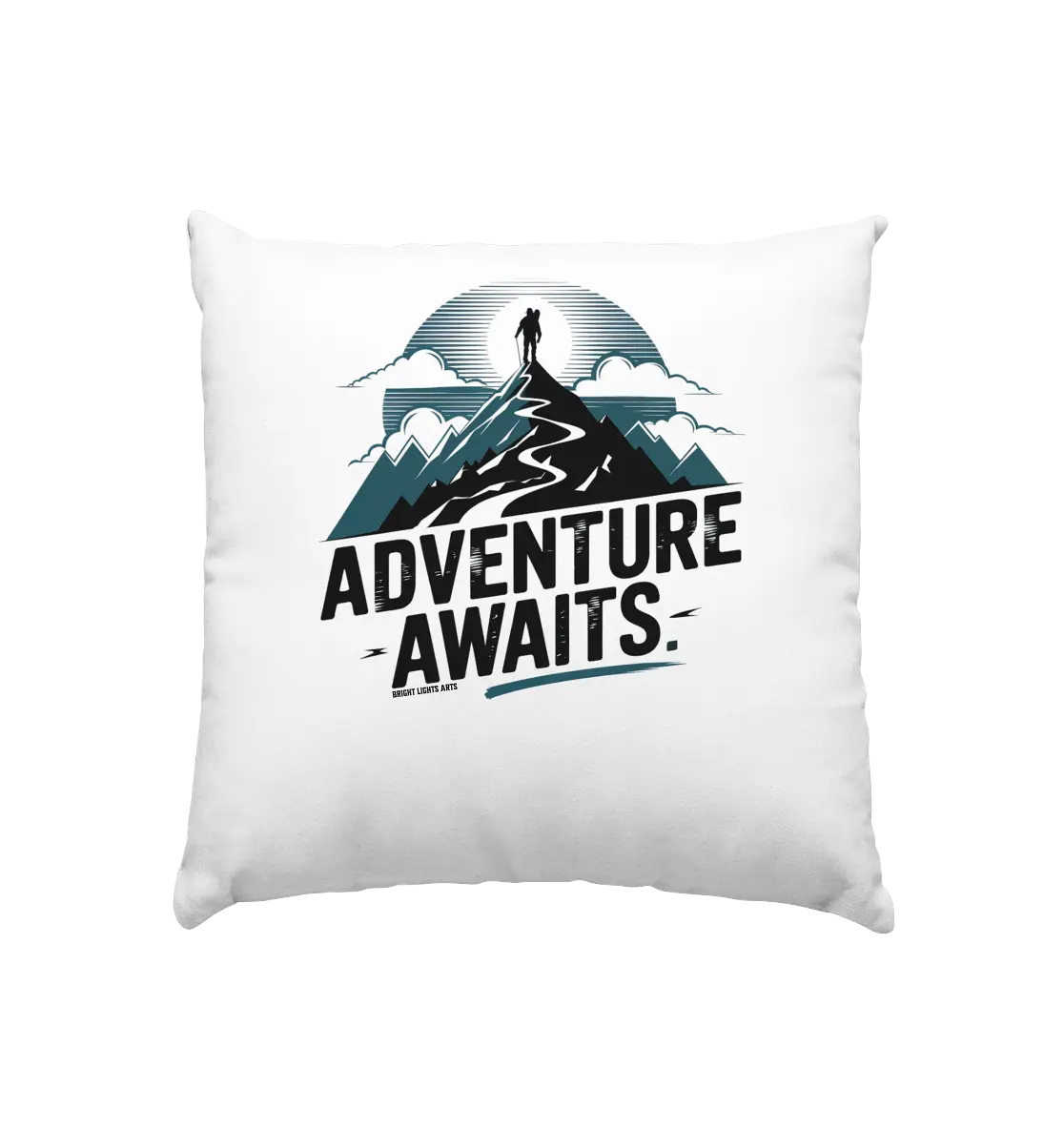 Adventure Awaits – Inspirierendes Design für Natur- und Abenteuerfans - Kissen 40x40cm Bright Lights Arts