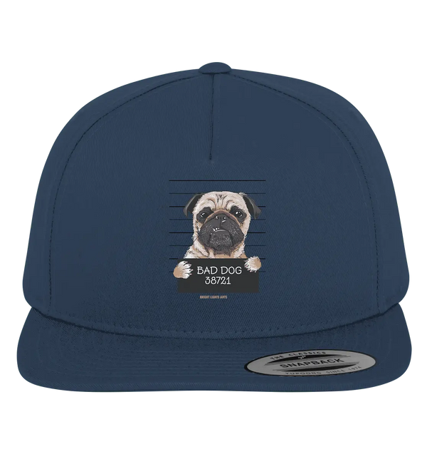 BAD DOG – Humorvolles Mugshot - Design mit Pug - Premium Snapback - Bright Lights Arts