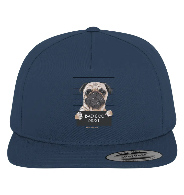 BAD DOG – Humorvolles Mugshot - Design mit Pug - Premium Snapback - Bright Lights Arts