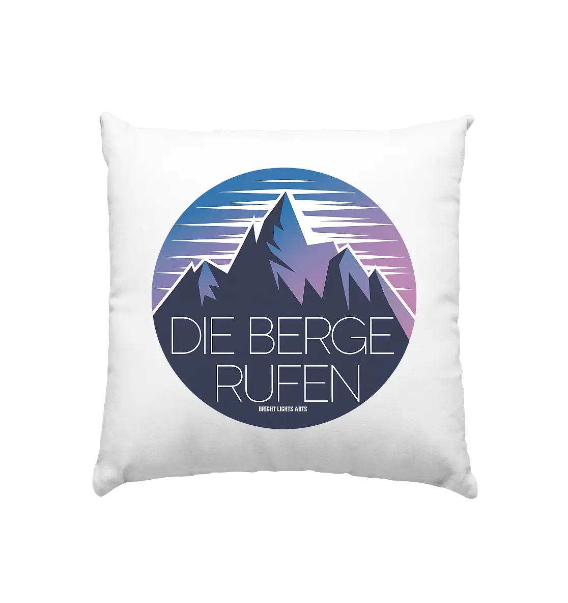 Die Berge rufen – Ein Abenteuer wartet! - Kissen 40x40cm Bright Lights Arts