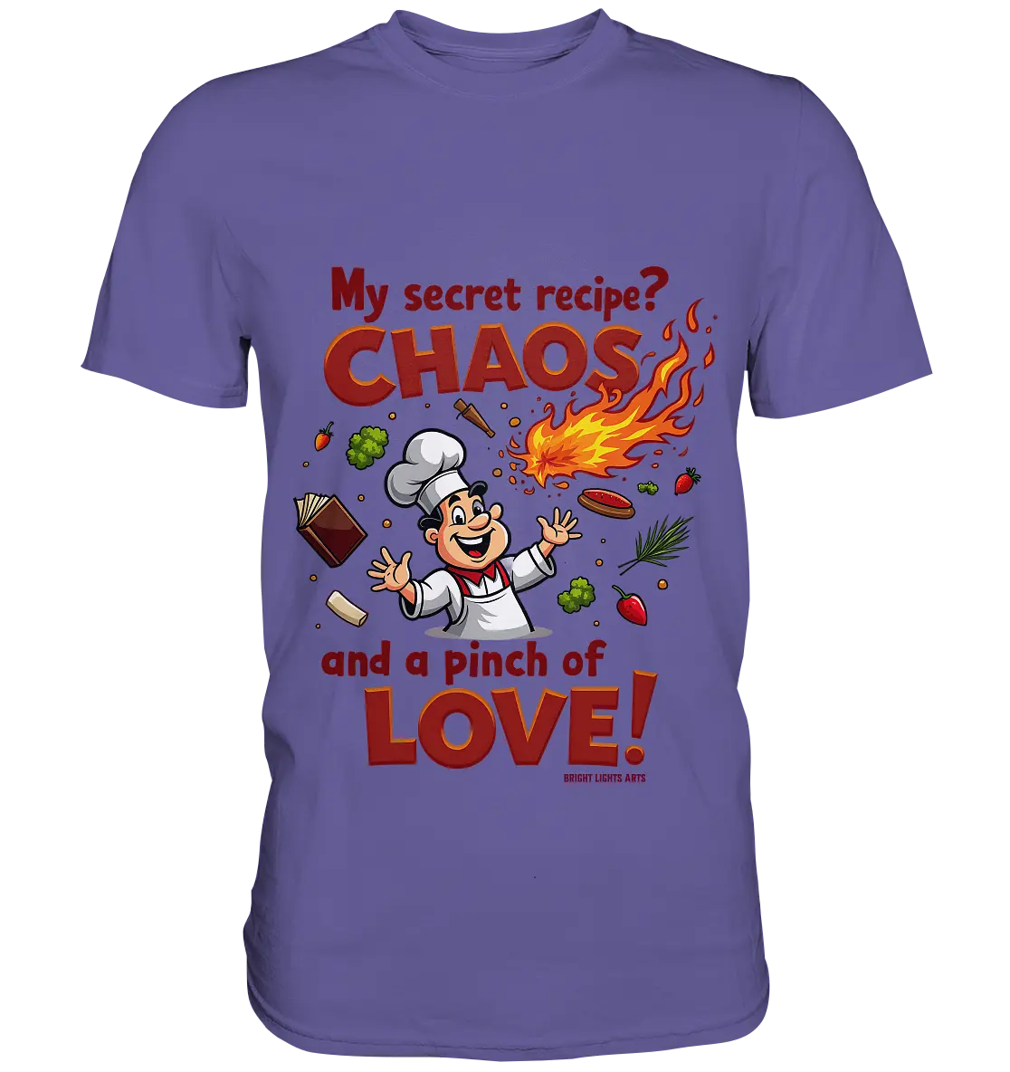 Ein cartoonhafter Koch mit weißem Kochhut und weiß-rotem Kochkittel, der fröhlich und mit ausgestreckten Armen lacht. Er steht inmitten eines Wirbels von Zutaten, darunter Flammen, Gemüse, Tomaten, und ein Kochbuch, die in der Luft herumfliegen. Der Koch Bright Lights Arts