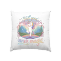 Find Your Inner Magic – Yoga-Einhorn auf dem Regenbogen - Kissen 40x40cm Bright Lights Arts
