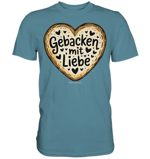 Gebacken mit Liebe – Herzgebäck - Premium Shirt Bright Lights Arts
