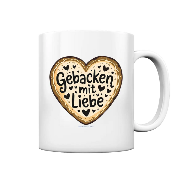 Gebacken mit Liebe – Herzgebäck - Tasse glossy Bright Lights Arts