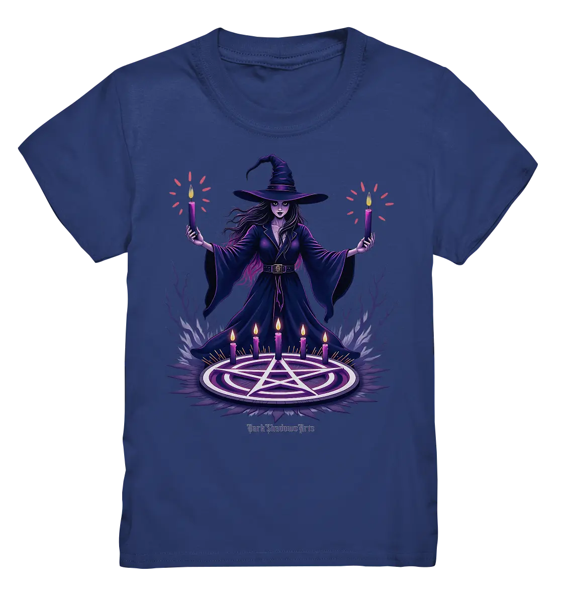 Hexen Illustration mit lila Kerzen und Pentagramm - Kids Premium Shirt Bright Lights Arts