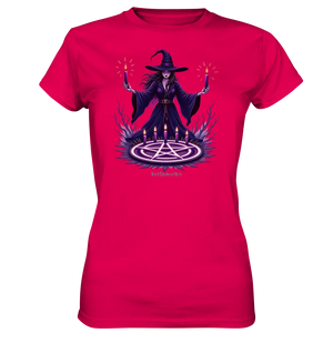 Hexen Illustration mit lila Kerzen und Pentagramm - Ladies Premium Shirt Bright Lights Arts