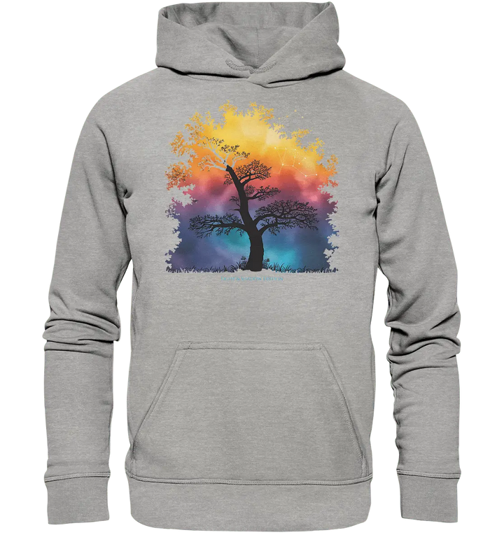 Licht & Schatten – Magische Baumlandschaft mit Sternbild - Basic Unisex Hoodie - Bright Lights Arts