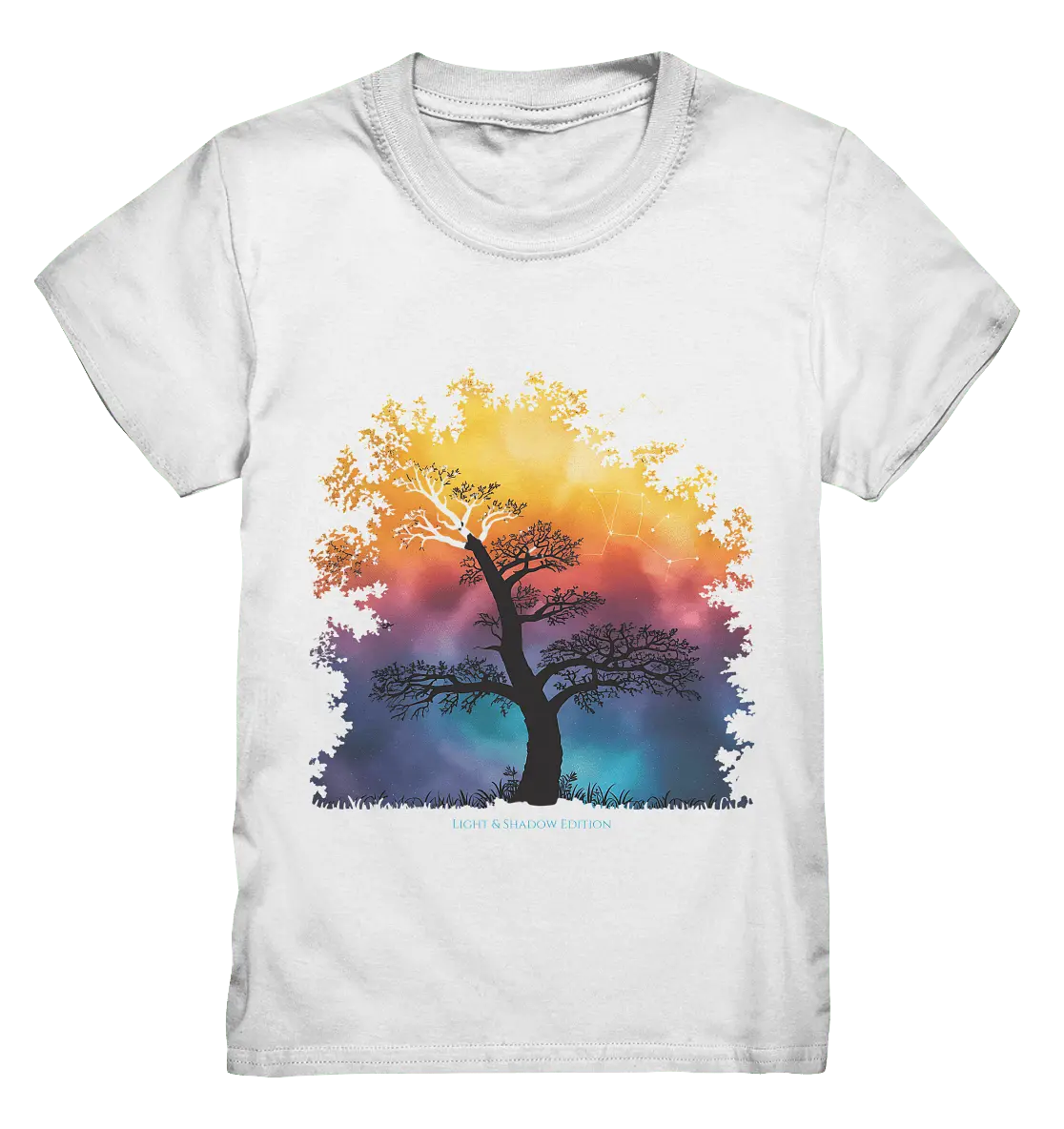 Licht & Schatten – Magische Baumlandschaft mit Sternbild - Kids Premium Shirt - Bright Lights Arts