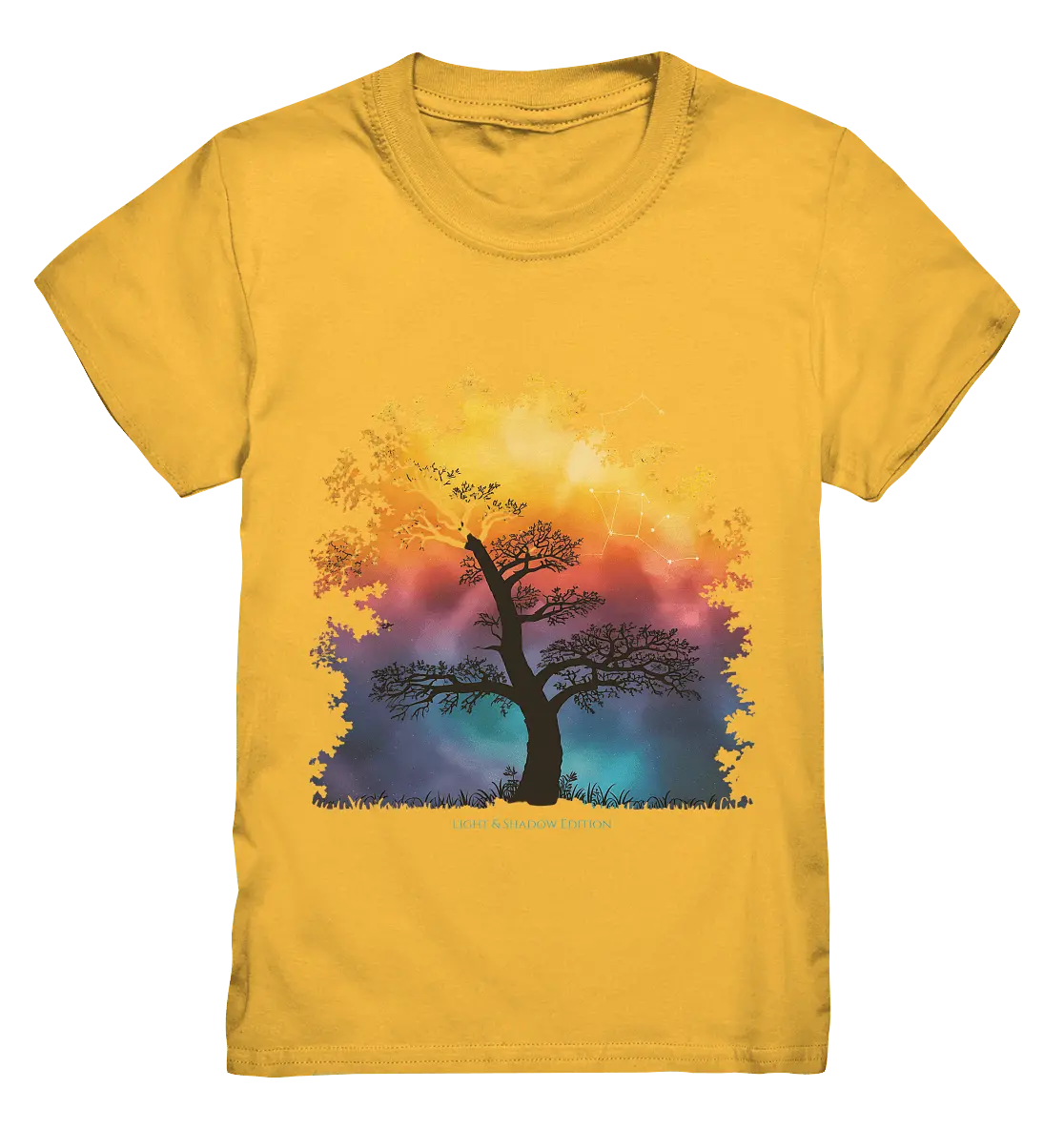 Licht & Schatten – Magische Baumlandschaft mit Sternbild - Kids Premium Shirt - Bright Lights Arts