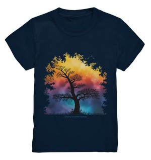 Licht & Schatten – Magische Baumlandschaft mit Sternbild - Kids Premium Shirt - Bright Lights Arts