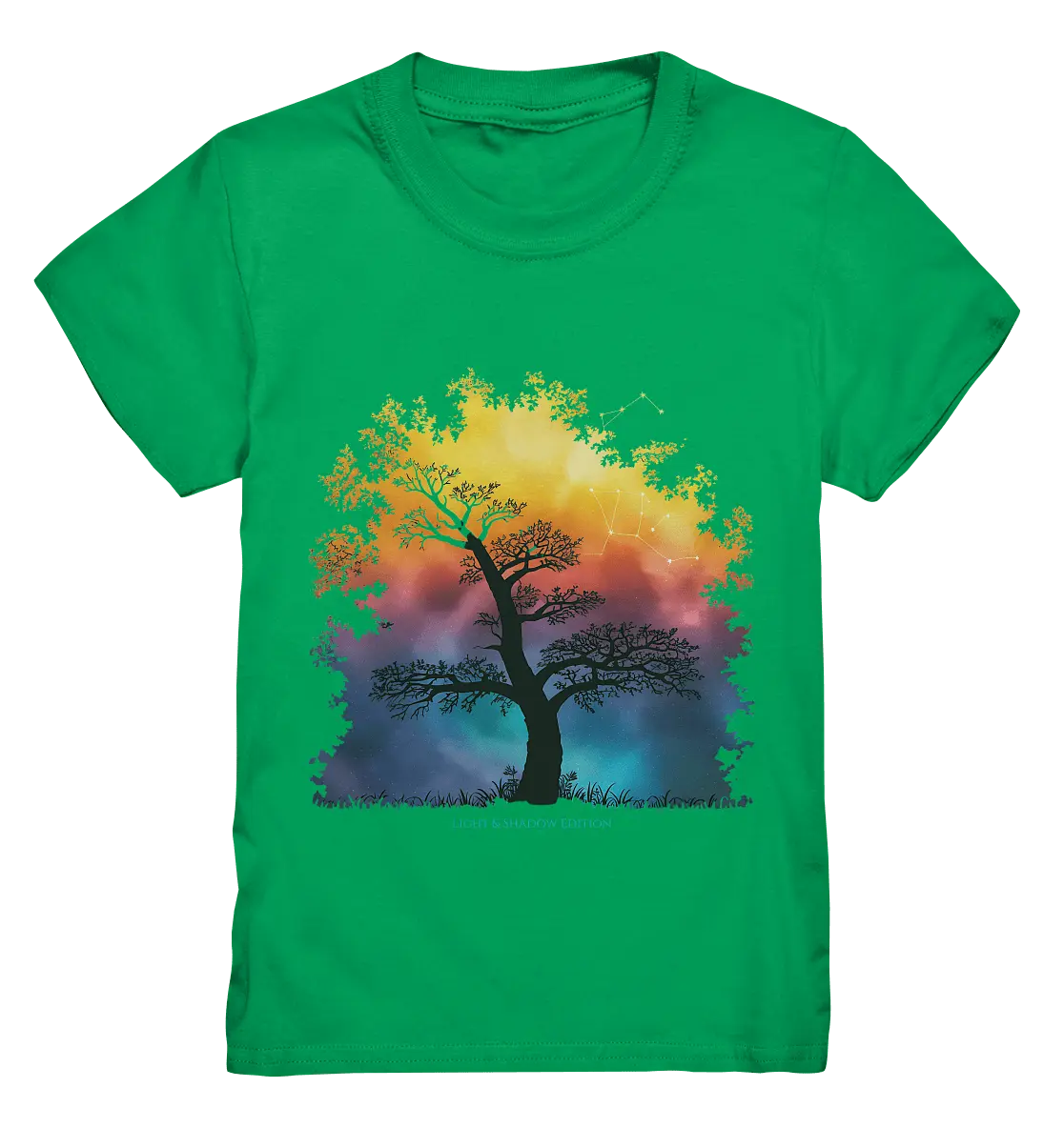 Licht & Schatten – Magische Baumlandschaft mit Sternbild - Kids Premium Shirt - Bright Lights Arts