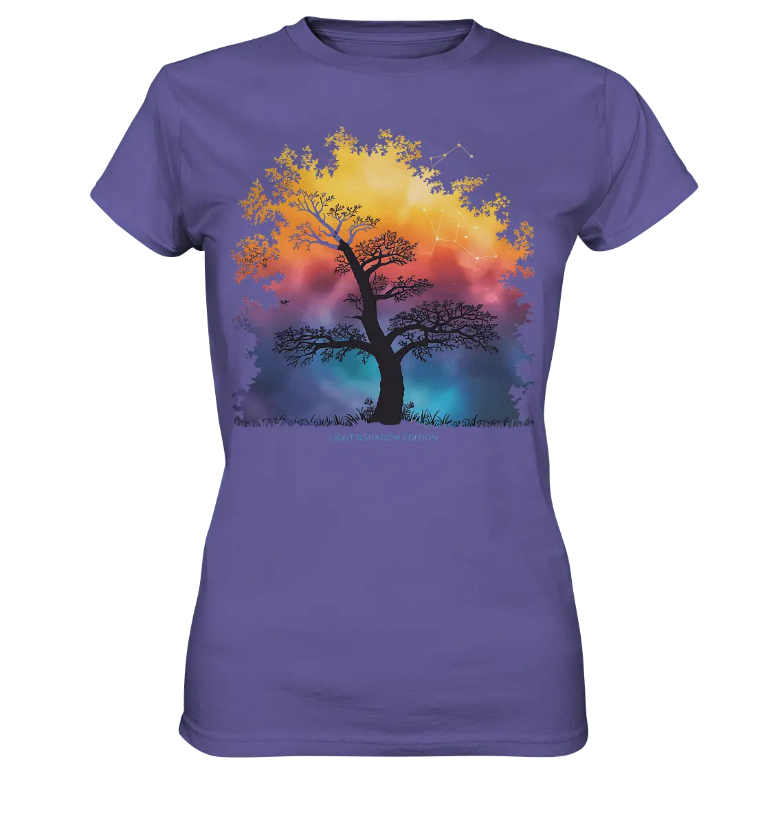 Licht & Schatten – Magische Baumlandschaft mit Sternbild - Ladies Premium Shirt - Bright Lights Arts