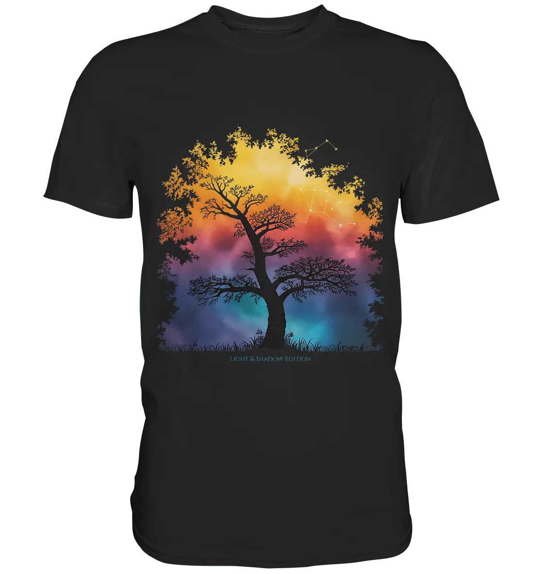 Licht & Schatten – Magische Baumlandschaft mit Sternbild - Premium Shirt - Bright Lights Arts