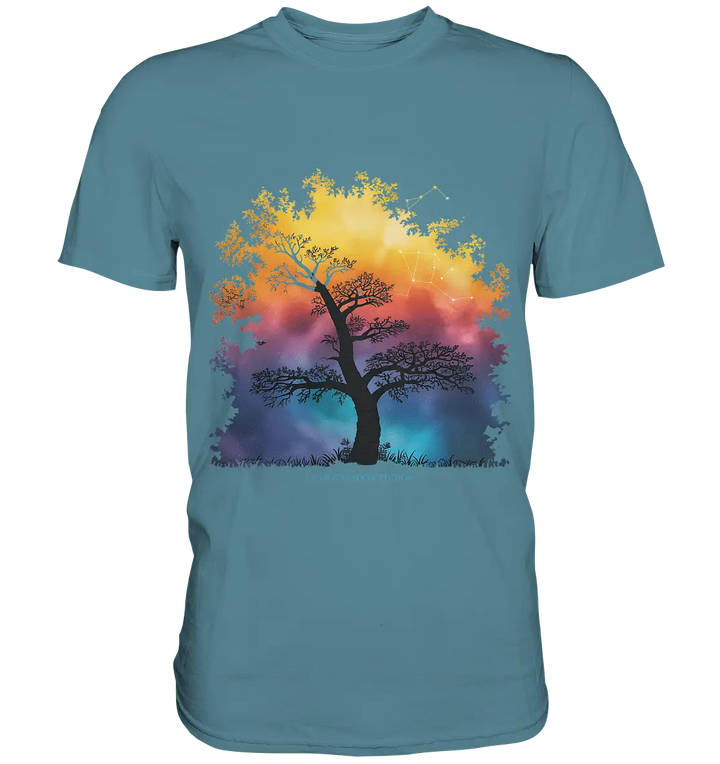 Licht & Schatten – Magische Baumlandschaft mit Sternbild - Premium Shirt - Bright Lights Arts