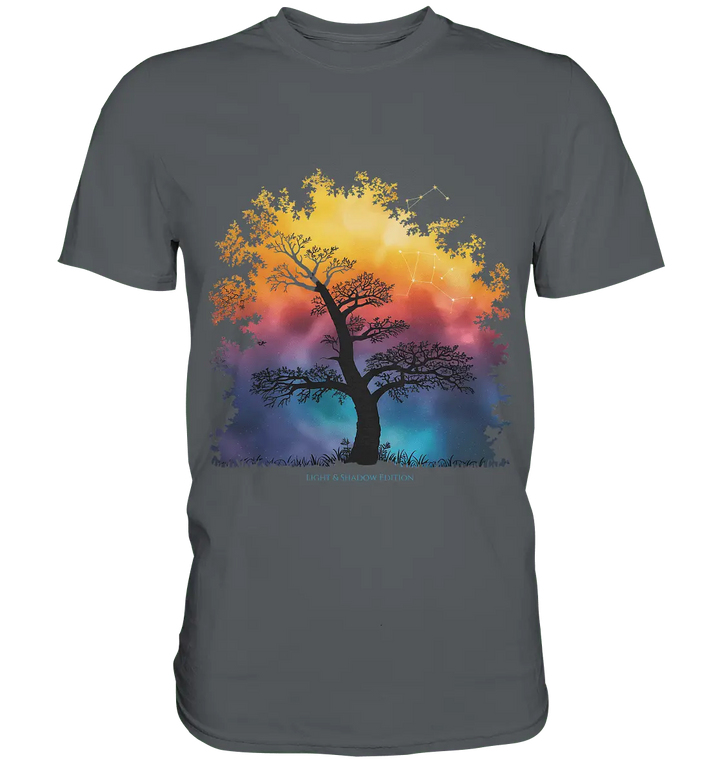 Licht & Schatten – Magische Baumlandschaft mit Sternbild - Premium Shirt - Bright Lights Arts