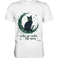 Mystische schwarze Katze auf Mondsichel I wake up under the moon - Premium Shirt Bright Lights Arts