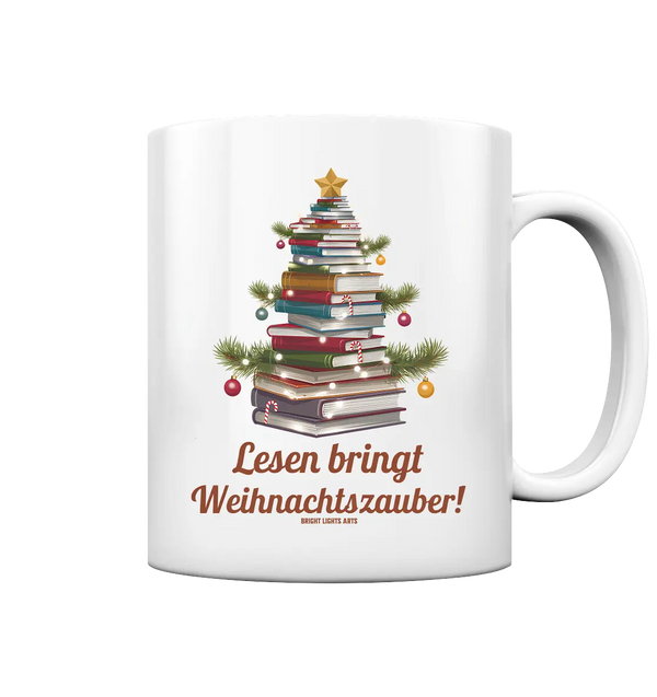 Weihnachtsbaum aus Büchern – Magischer Lesezauber - Tasse glossy Bright Lights Arts