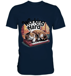 Working Hard – Schlafender Kater auf Tastatur - Premium Shirt - Bright Lights Arts