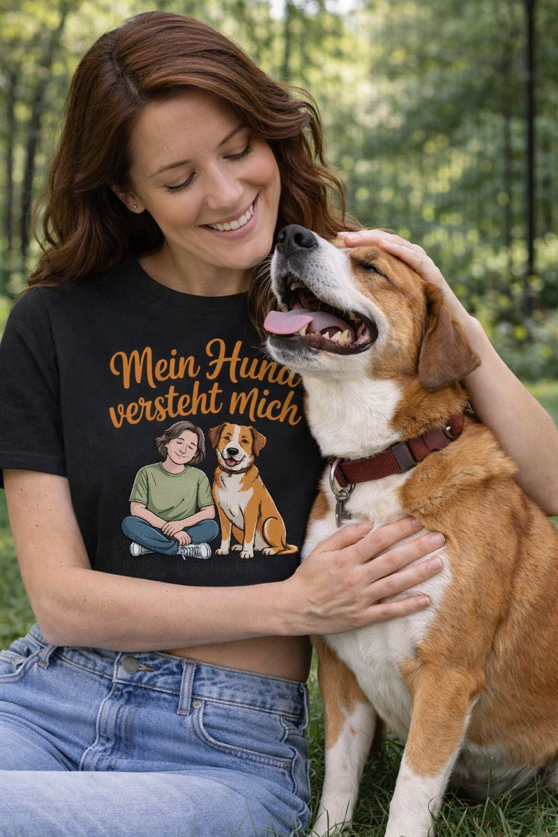 Ladies Cropped Tee mit dem Design ‚Mein Hund versteht mich‘ von Bright Light Arts im modernen Lifestyle-Look