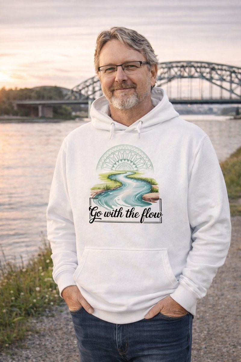 Premium Hoodie mit River Mandala Flow – achtsames Natur- und Mandala-Motiv