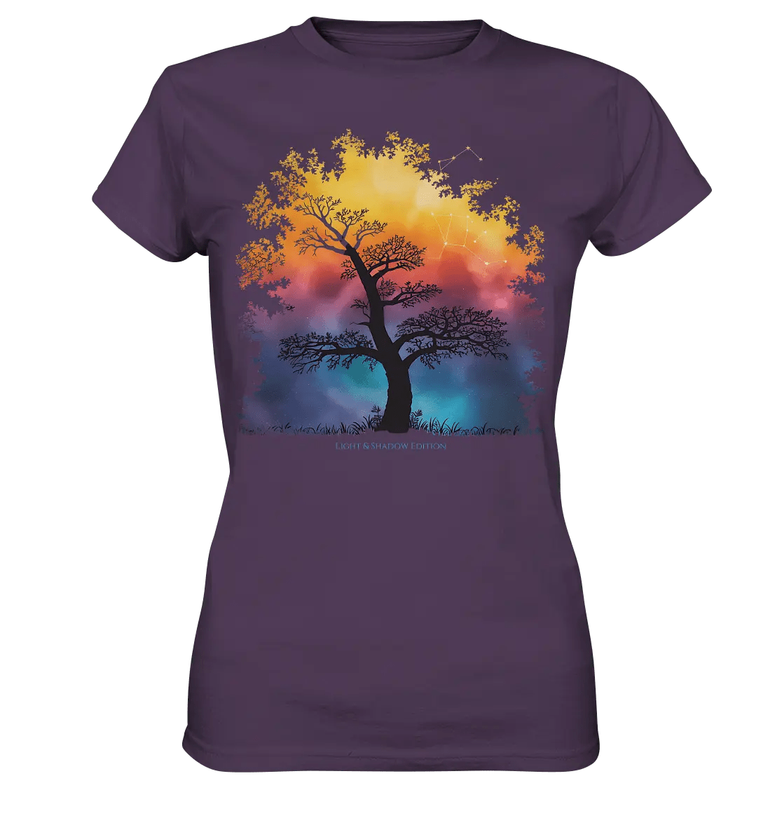 Licht & Schatten – Magische Baumlandschaft mit Sternbild - Ladies Premium Shirt - Bright Lights Arts