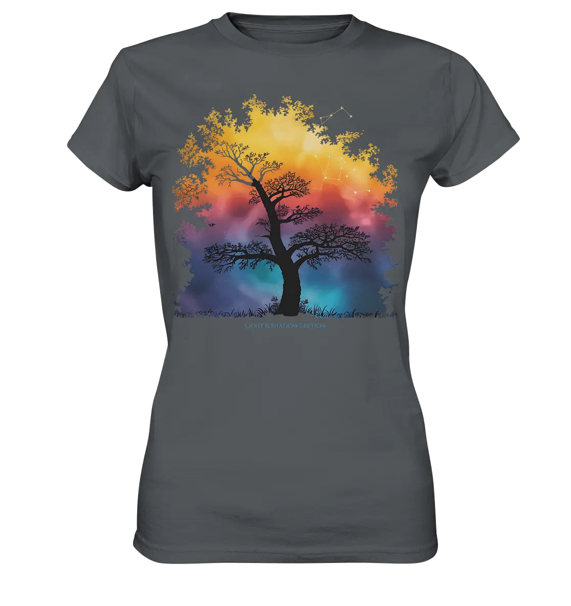 Licht & Schatten – Magische Baumlandschaft mit Sternbild - Ladies Premium Shirt - Bright Lights Arts